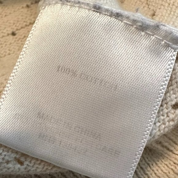 Modcloth Ivory Perforated Knit Polo Shirt Short Sleeve Size Medium Women's - Picture 10 of 10